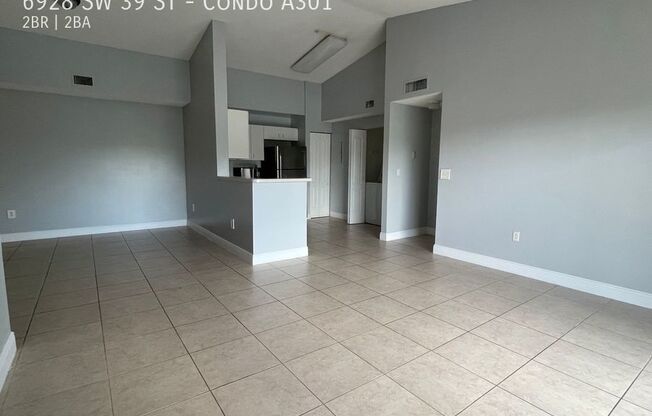 6928 SW 39 ST