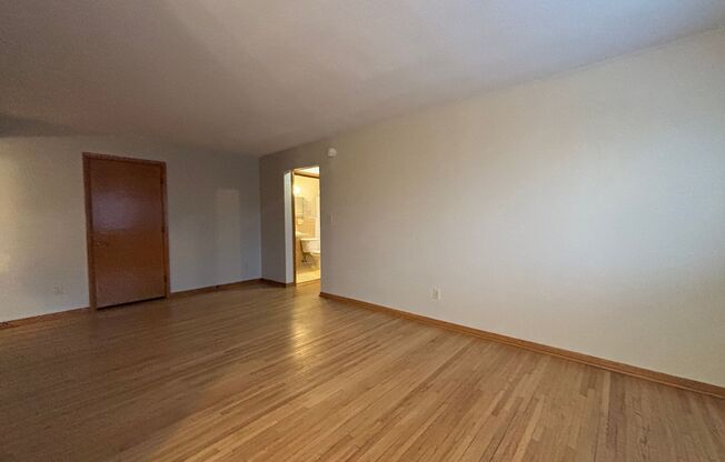 984 Van Buren Ave