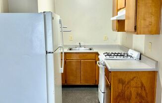 1 bed, 1 bath, $695, Unit #3