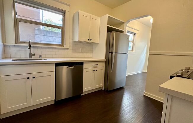 1 bed, 1 bath, 700 sqft, $1,895, Unit 204