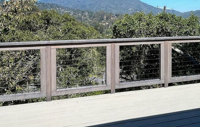 Newly Remodeled 3 Bedroom Home With Gorgeous Views For Rent!