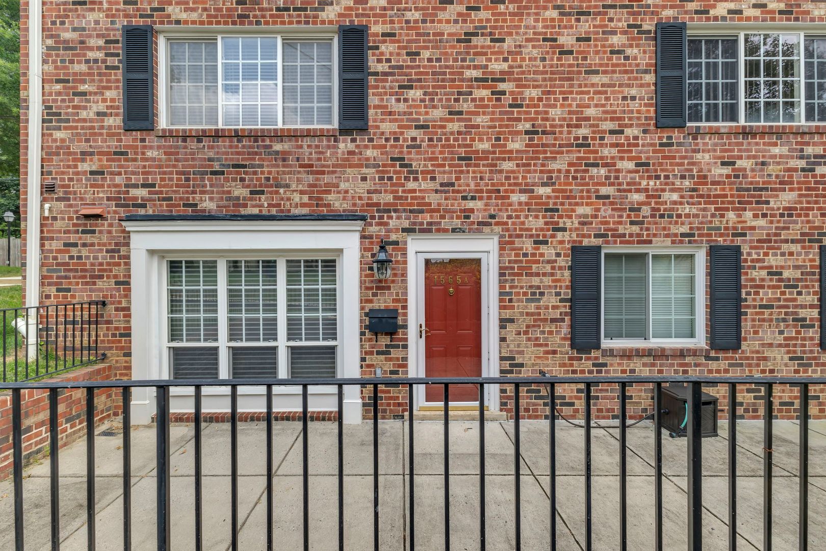 Large, Luxurious 2 Bedroom 2 Bath at Parkside at Alexandria