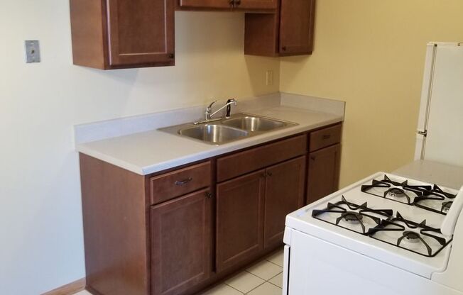 Cedar Avenue Apartments