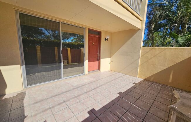 2 beds, 2.5 baths, $1,595, Unit # B 42