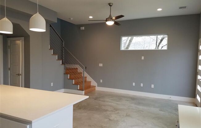 2 Bed 2.5 Bath Montopolis area