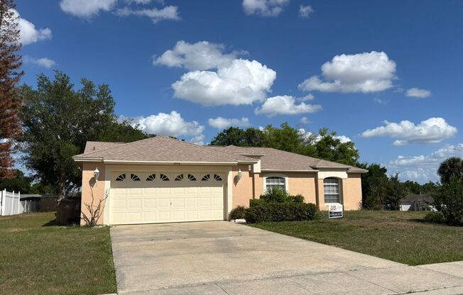 Beautiful Home 3/2 in the Heart of Clermont – Prime Location!