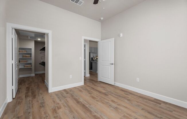 1 bed, 1 bath, 663 sqft, $1,450, Unit 433