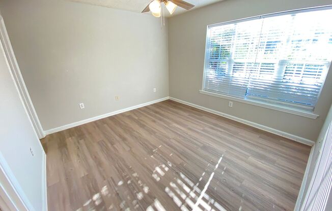 2 beds, 2 baths, 1,055 sqft, $1,250, Unit 1402