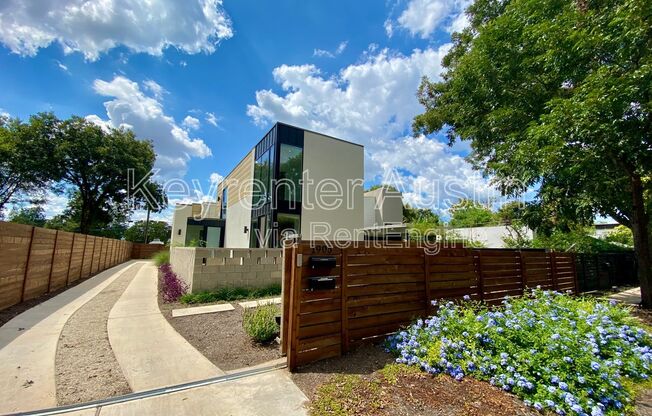 1905 Riverview St.