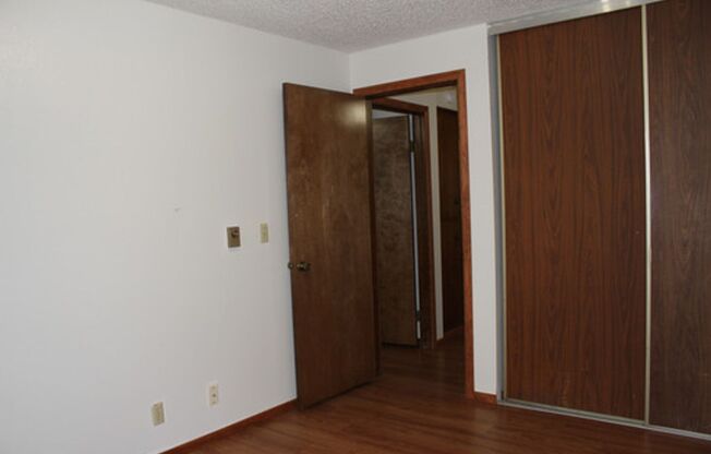 2 beds, 1 bath, $1,450, Unit 241