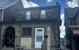 2428 WOODSTOCK AVE