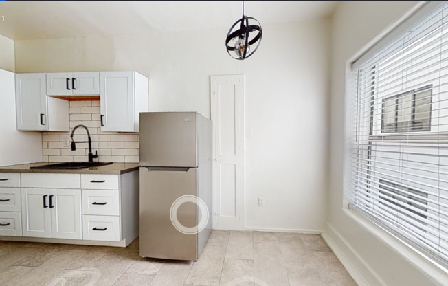 Studio, 1 bath, 352 sqft, $1,920, Unit 202