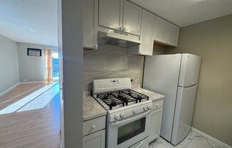 252 SHOREWOOD DR