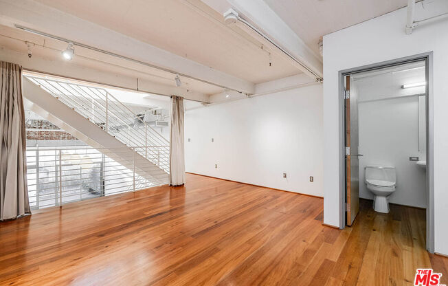 3 beds, 3 baths, 2,330 sqft, $8,500, Unit 106