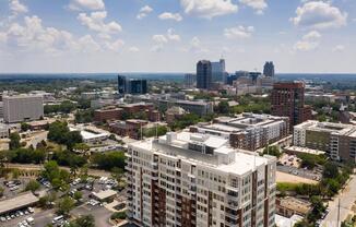 400 W North St