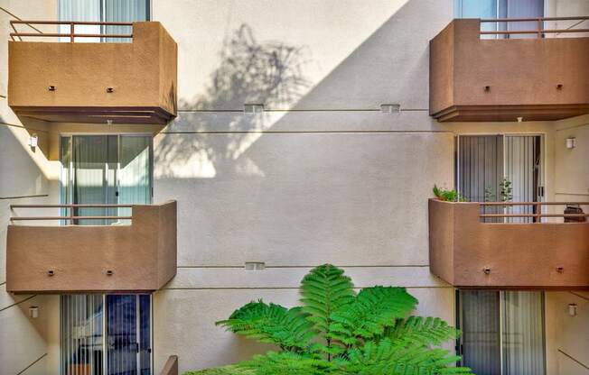 Peach Tree Court Apartments