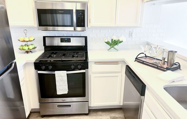 1 bed, 1 bath, 698 sqft, $2,495, Unit 0234