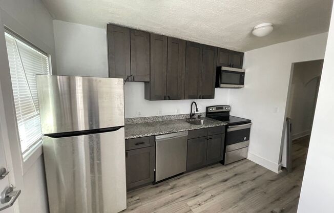 3 beds, 1 bath, $3,500