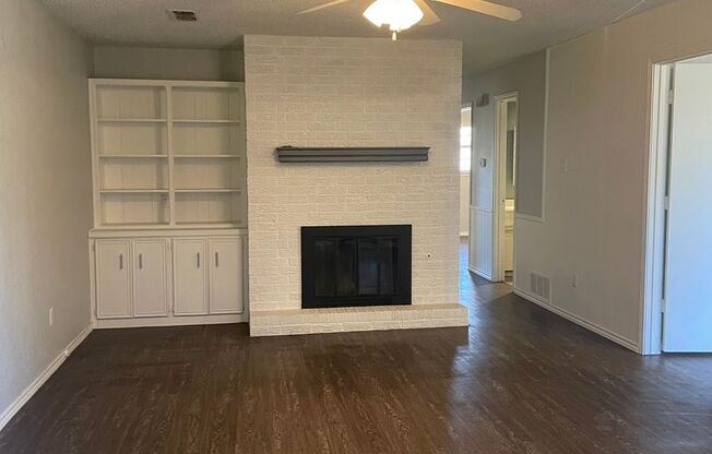 3 beds, 2 baths, 1,450 sqft, $1,425, Unit B