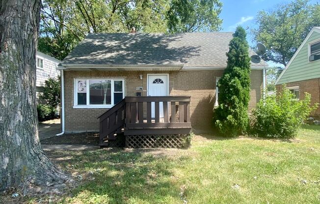 4 bedroom house in Hazel Crest!