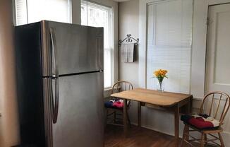 2 beds, 2 baths, 1,200 sqft, $1,500
