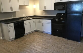 2 beds, 1 bath, 750 sqft, $1,199