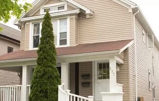 337 Saint Lawrence ave upper