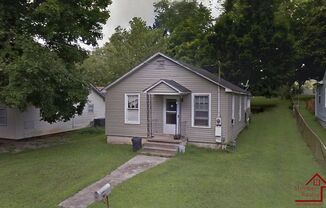 1123 MASSACHUSETTS AVE