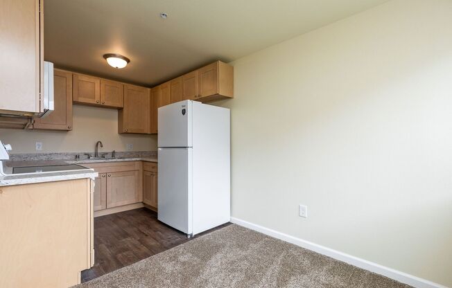 2 beds, 1 bath, 864 sqft, $1,600, Unit C1
