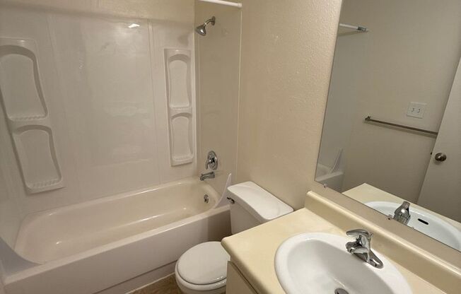 1 bed, 1 bath, 660 sqft, $1,095, Unit 485