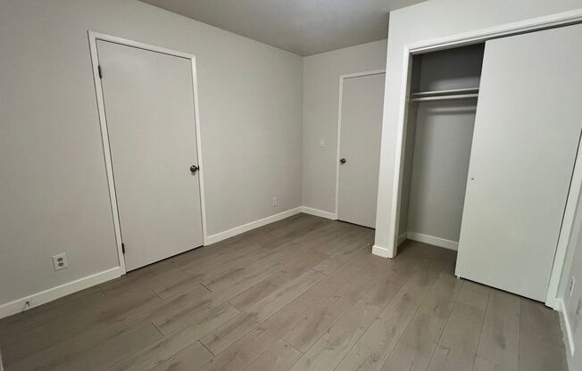 Newly Remodeled and Spacious 3 bedroom 1 bath Rambler