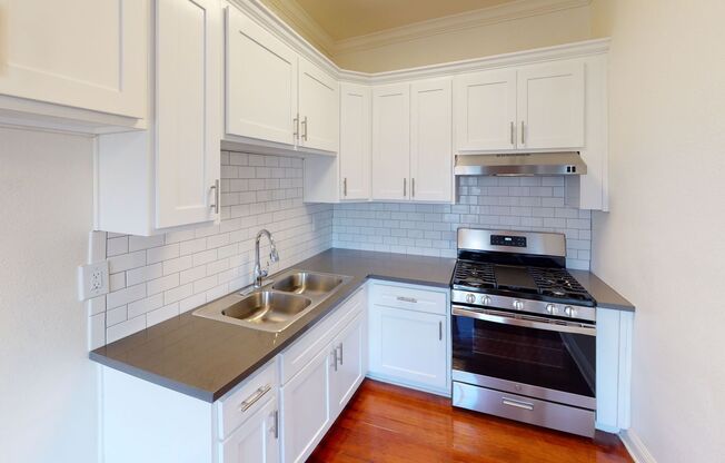Studio, 1 bath, 400 sqft, $1,650, Unit 524-303