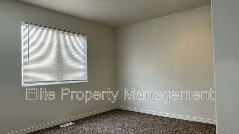175 STARDUST CT