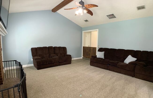 3 beds, 2 baths, $2,050