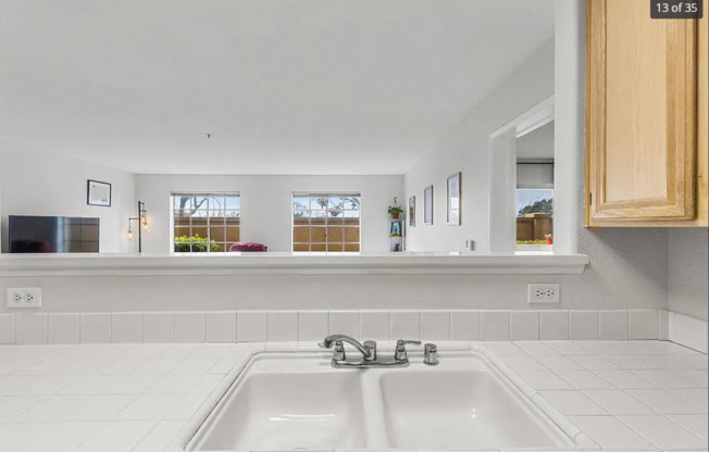 2 Bedroom 2 Bath Condo in Gated Community of Fashion View- Fashion Valley/ Linda Vista