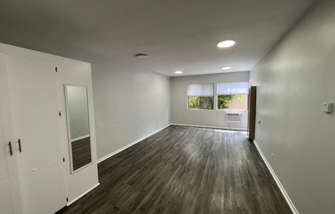 Studio, 1 bath, 615 sqft, $1,798, Unit 126