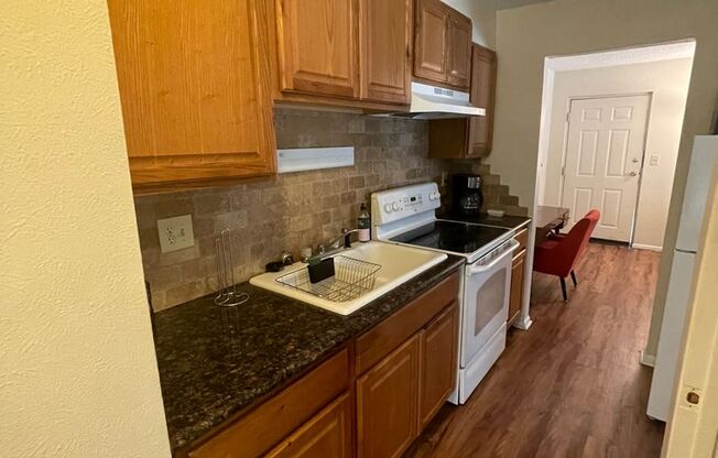 1 bed, 1 bath, $1,450, Unit 101