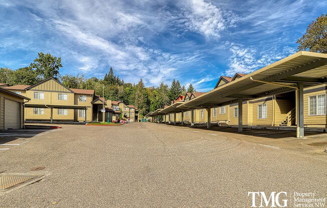 2 beds, 1 bath, 900 sqft, $1,750, Unit 102