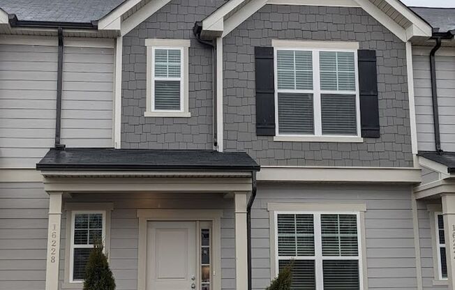Brand New 3 Bedroom Townhome in Charlotte Convenient to I-485 and I-77