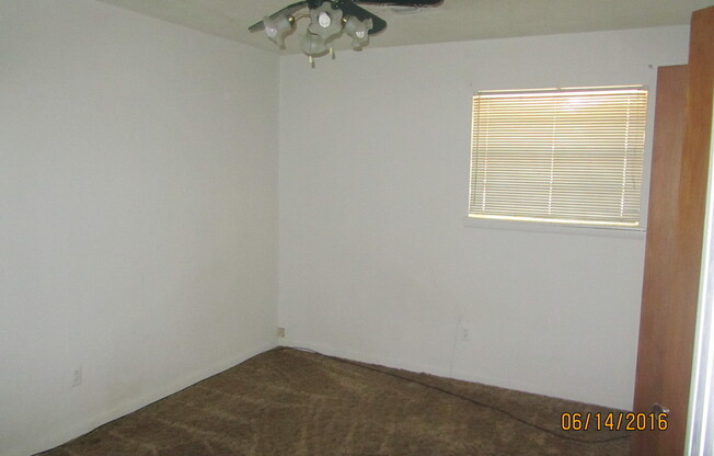 4 beds, 1 bath, $1,450