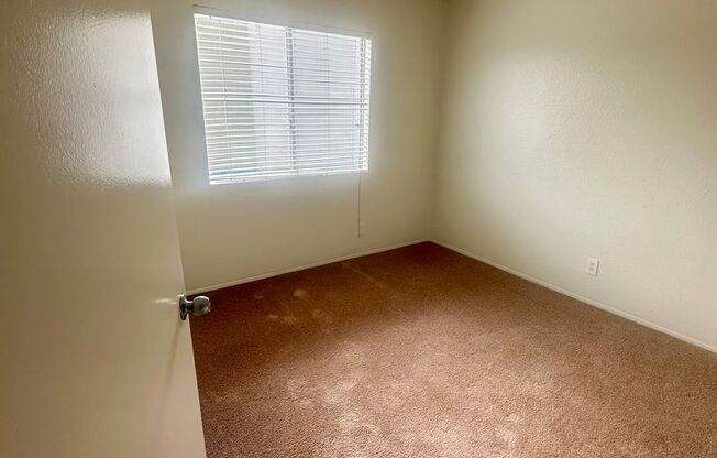 2 beds, 2 baths, 728 sqft, $2,799, Unit 25