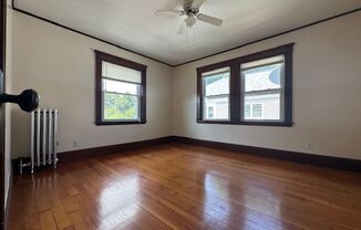 1 bed, 1 bath, $2,100, Unit 100