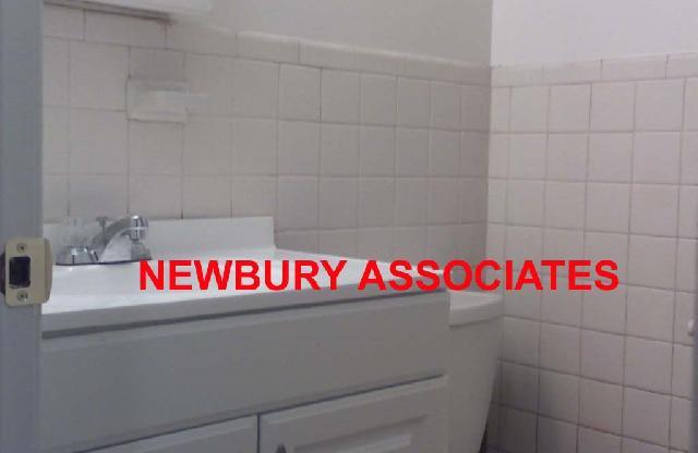 2 beds, 1 bath, $3,395, Unit WCY8-JUNE