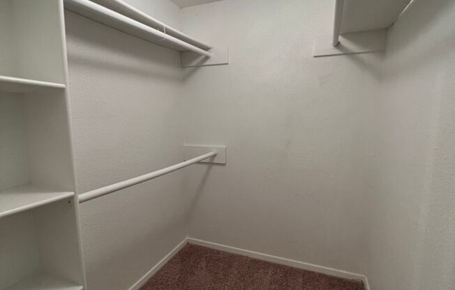 1 bed, 1.5 baths, 714 sqft, $930, Unit 03-017