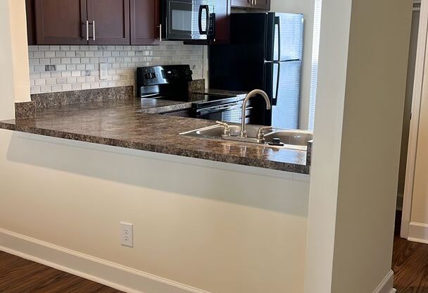 2 beds, 2 baths, 1,057 sqft, $1,925, Unit 1007 G #1A