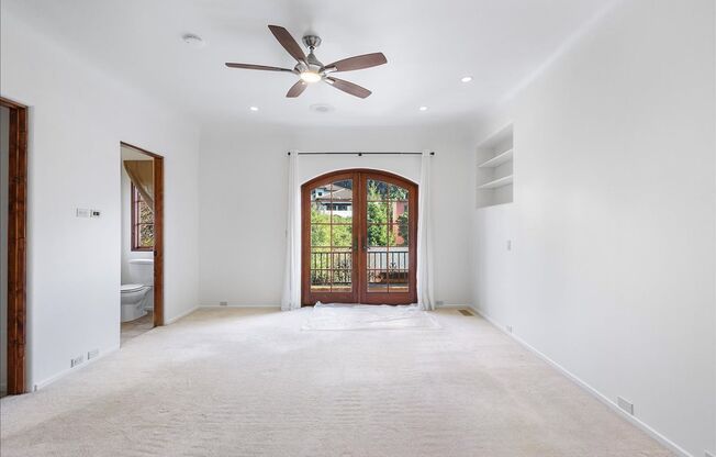 10141 Grandview Dr. #A-2 | Studio | 1 bath