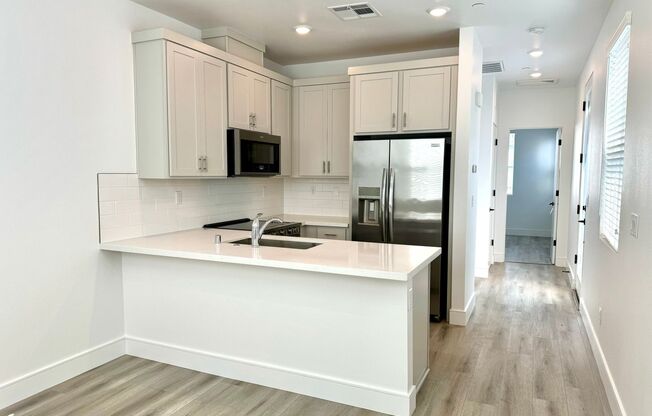 Newer One Bedroom in newer Santa Rosa Development!