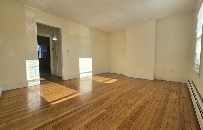 1 bed, 1 bath, 800 sqft, $2,000, Unit 1