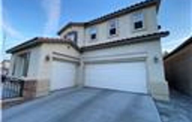 Beautiful 4 bedroom House in the Vista Verde Community in Centennial Hills