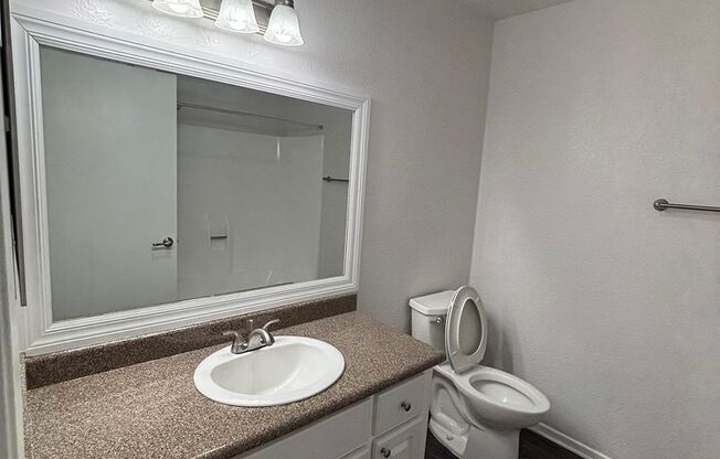 1 bed, 1 bath, 750 sqft, $2,340, Unit 1611